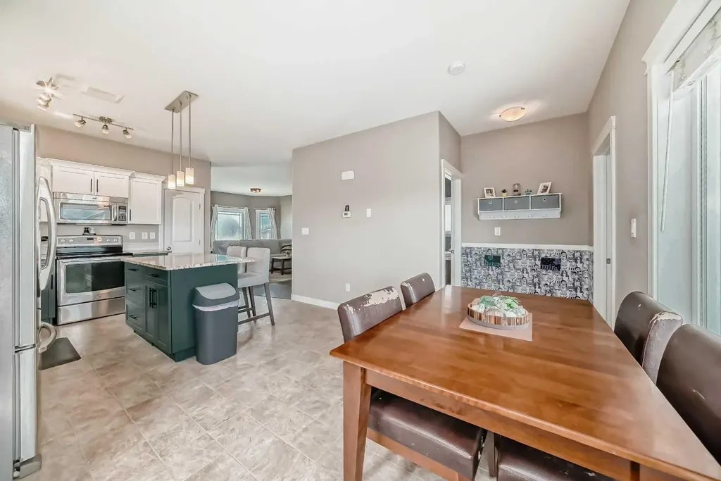 128 Almond Crescent Blackfalds AB T4M 0J5
