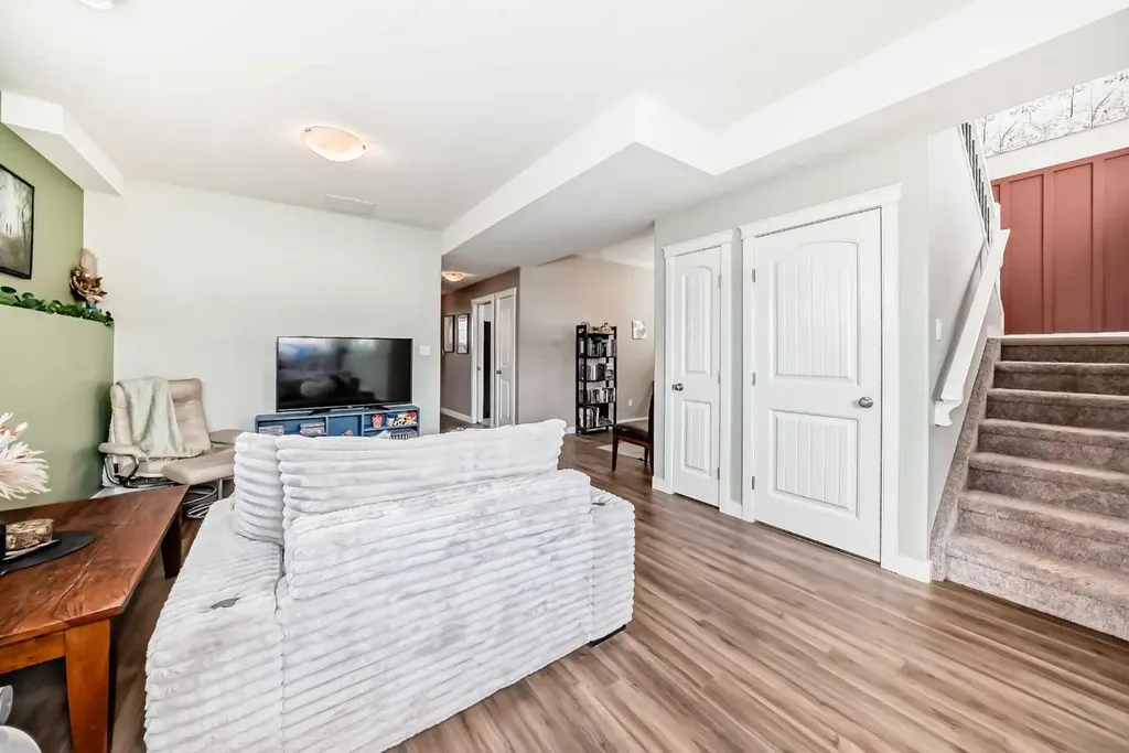 128 Almond Crescent Blackfalds AB T4M 0J5