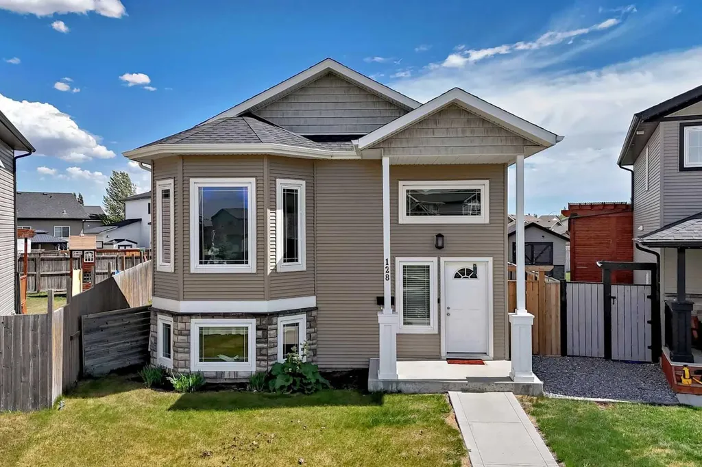 128 Almond Crescent Blackfalds AB T4M 0J5