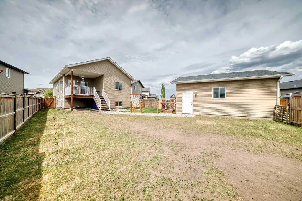 128 Almond Crescent Blackfalds AB T4M 0J5