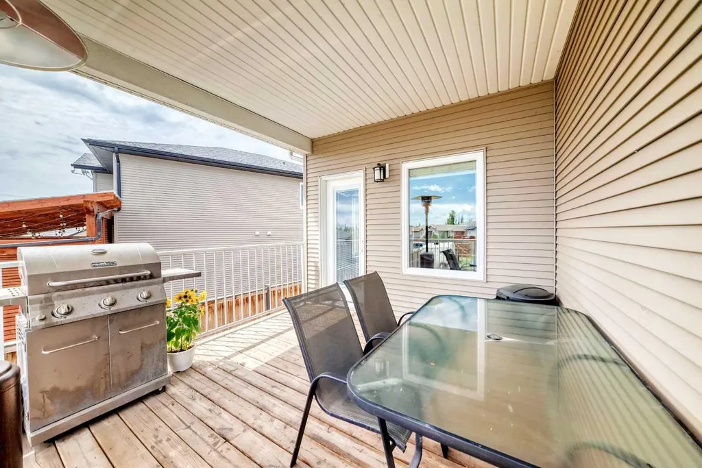 128 Almond Crescent Blackfalds AB T4M 0J5