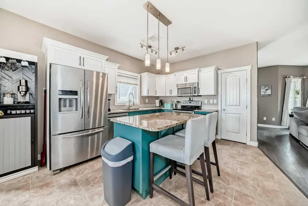 128 Almond Crescent Blackfalds AB T4M 0J5