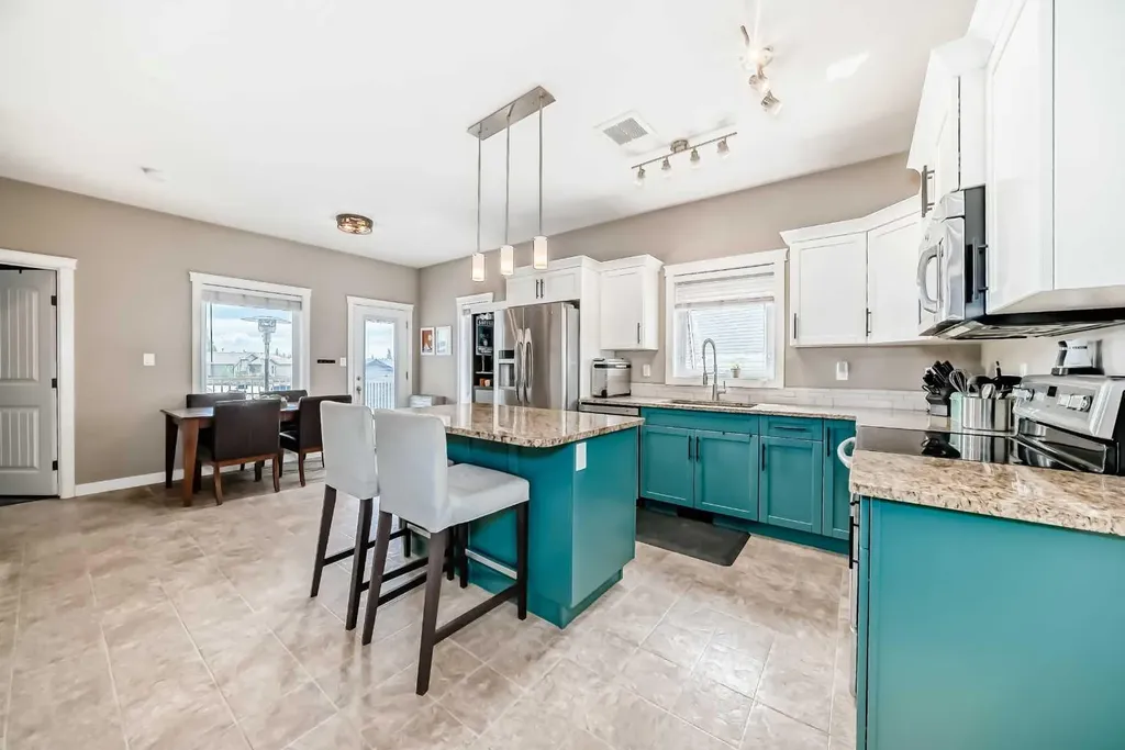 128 Almond Crescent Blackfalds AB T4M 0J5