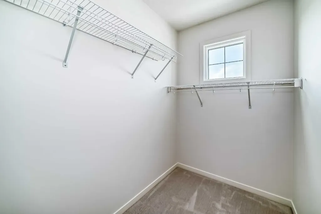 238 Aquila Drive NW Calgary AB T3R 1Y6