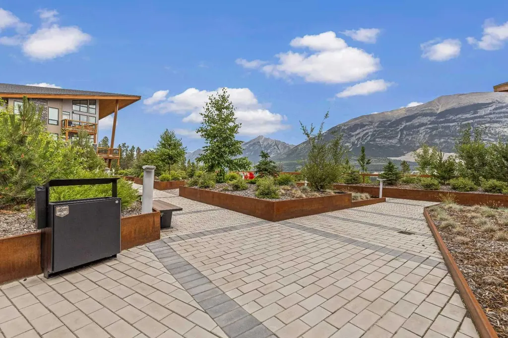 106 Stewart Creek Rise Canmore AB T1W 0L8