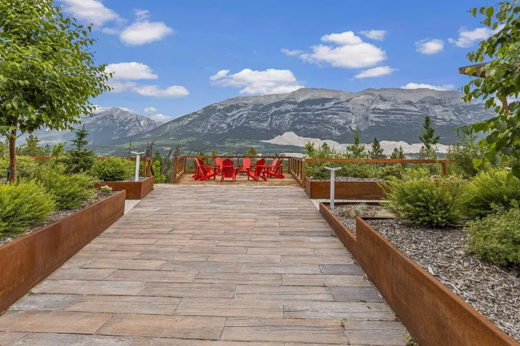 106 Stewart Creek Rise Canmore AB T1W 0L8