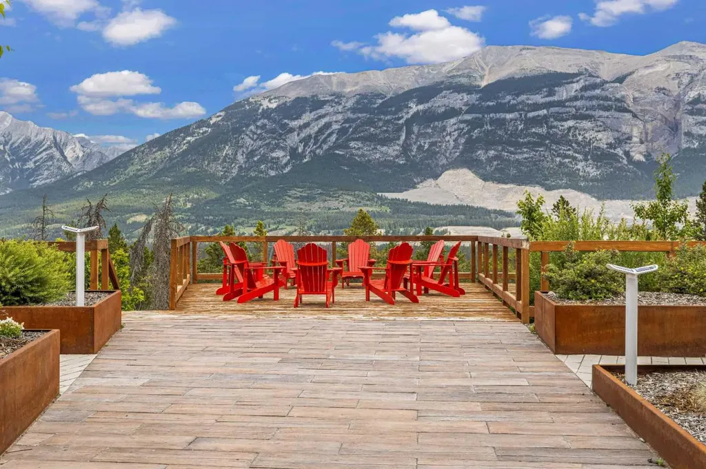 106 Stewart Creek Rise Canmore AB T1W 0L8