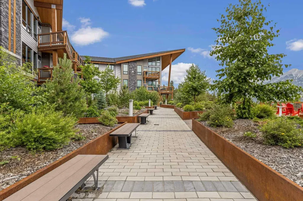 106 Stewart Creek Rise Canmore AB T1W 0L8