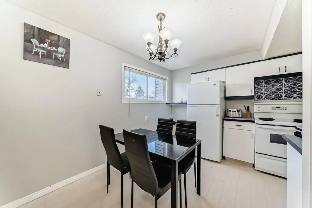 9930 Bonaventure Drive SE Calgary AB T2J 4L4