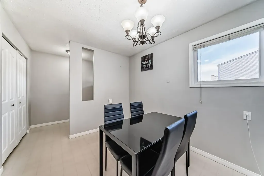 9930 Bonaventure Drive SE Calgary AB T2J 4L4