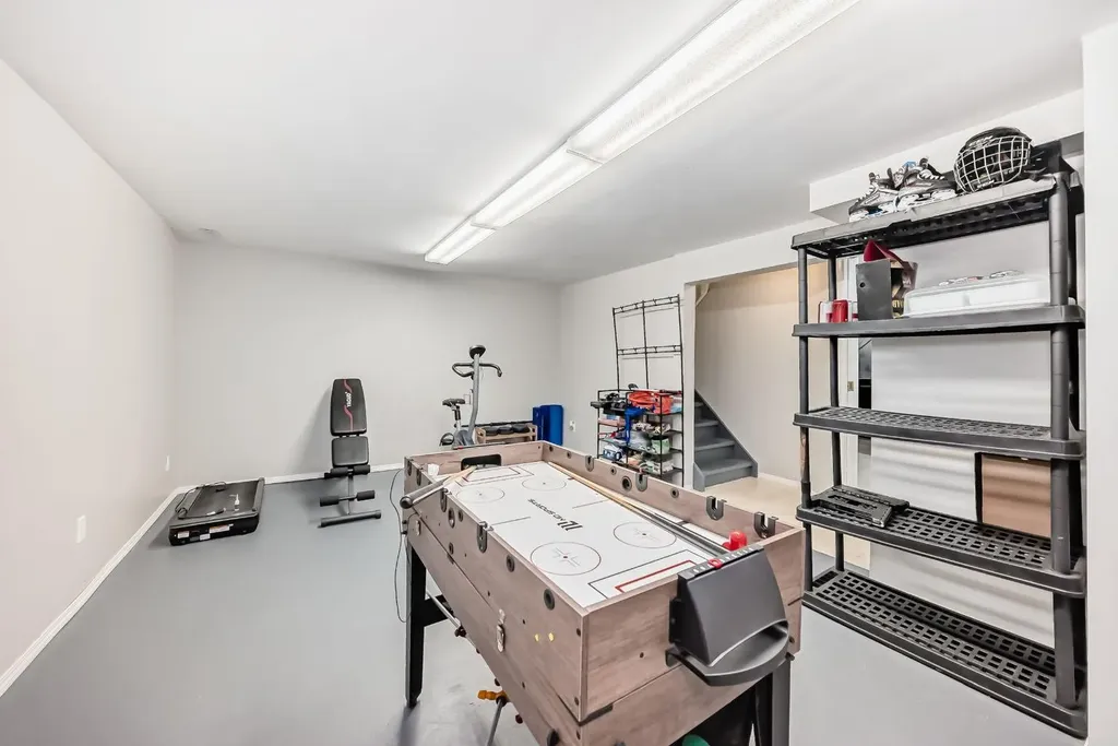 9930 Bonaventure Drive SE Calgary AB T2J 4L4