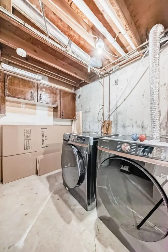 9930 Bonaventure Drive SE Calgary AB T2J 4L4
