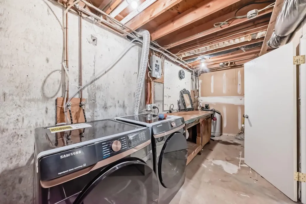 9930 Bonaventure Drive SE Calgary AB T2J 4L4