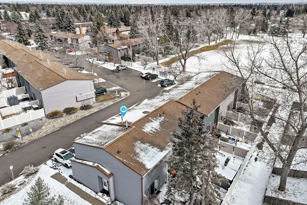 9930 Bonaventure Drive SE Calgary AB T2J 4L4