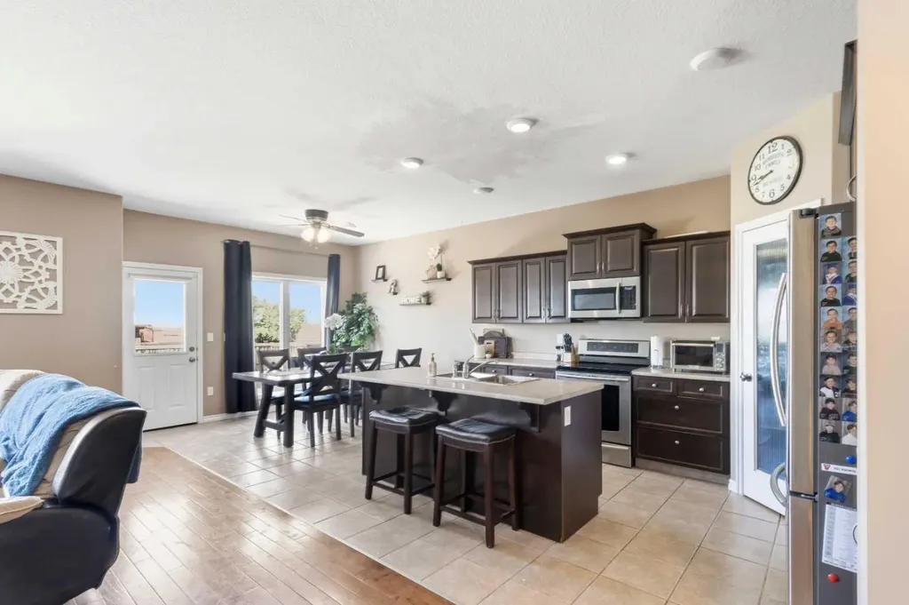 10246 97 Street Sexsmith AB T0H 3C0