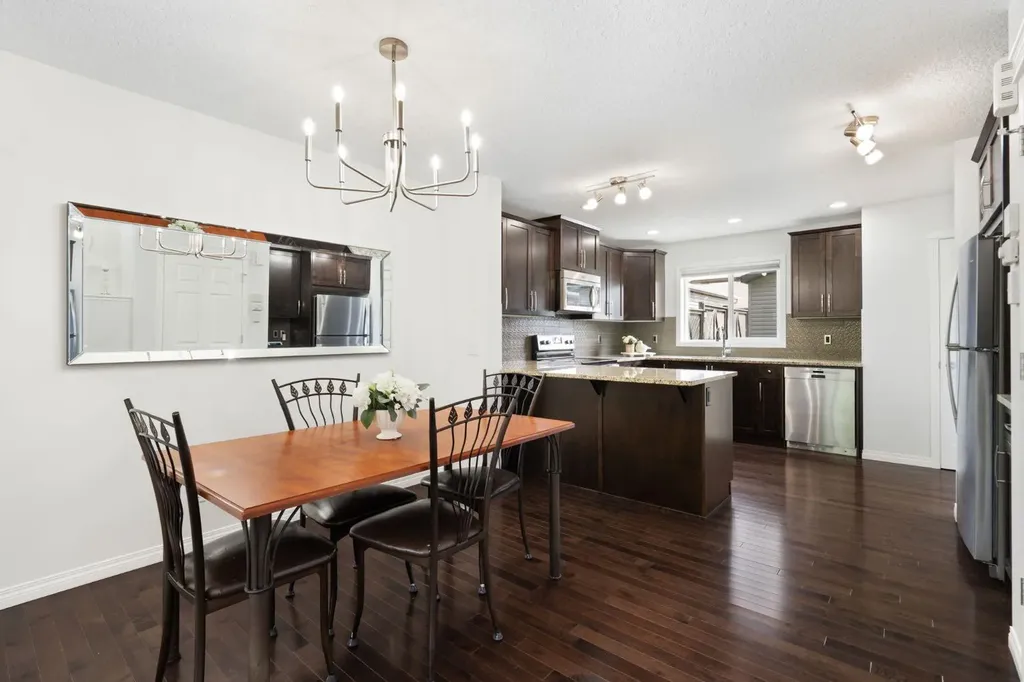 54 Legacy Common SE Calgary AB T2X0X9