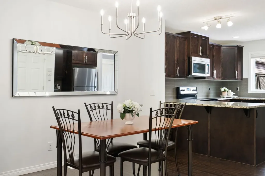 54 Legacy Common SE Calgary AB T2X0X9