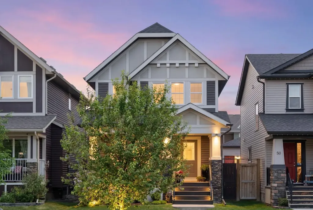 54 Legacy Common SE Calgary AB T2X0X9