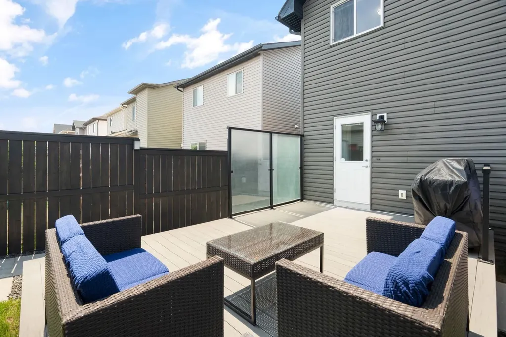 54 Legacy Common SE Calgary AB T2X0X9