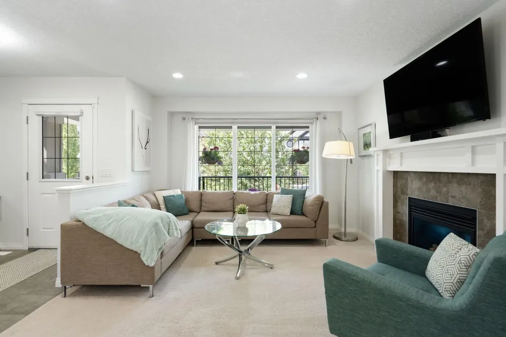 54 Legacy Common SE Calgary AB T2X0X9