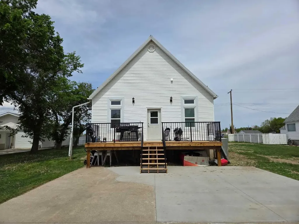 718 3 Avenue N Vauxhall AB T0K 2K0