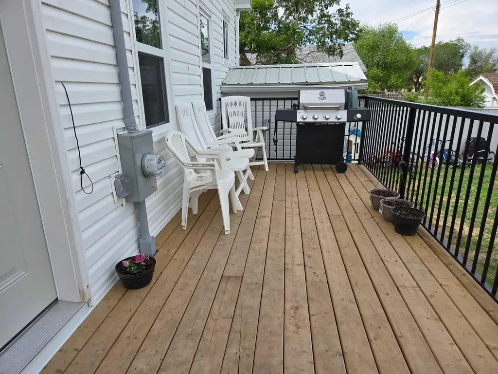 718 3 Avenue N Vauxhall AB T0K 2K0