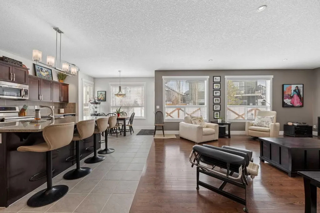 184 Magenta Crescent Chestermere AB T1X 0K9