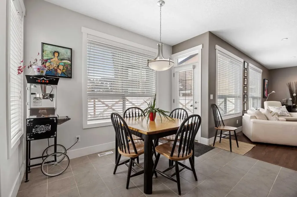 184 Magenta Crescent Chestermere AB T1X 0K9