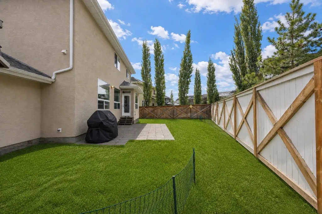 184 Magenta Crescent Chestermere AB T1X 0K9