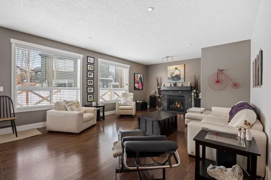 184 Magenta Crescent Chestermere AB T1X 0K9