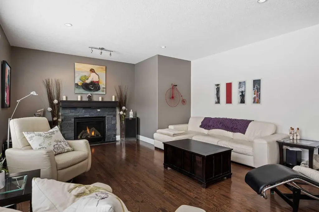 184 Magenta Crescent Chestermere AB T1X 0K9