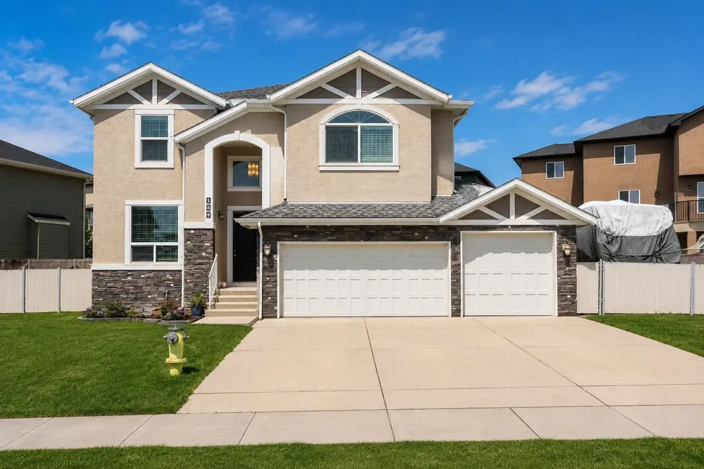 184 Magenta Crescent Chestermere AB T1X 0K9
