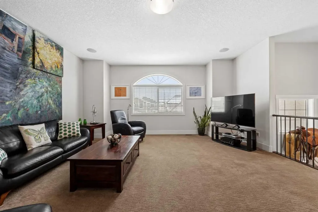 184 Magenta Crescent Chestermere AB T1X 0K9