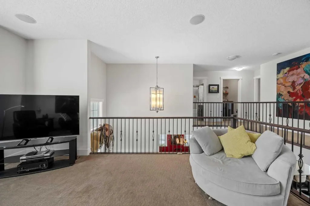 184 Magenta Crescent Chestermere AB T1X 0K9