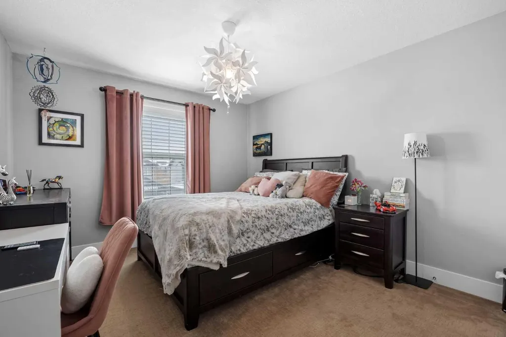 184 Magenta Crescent Chestermere AB T1X 0K9
