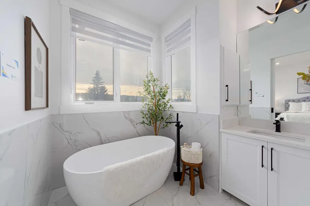 5003 21 Avenue NW Calgary AB T3B 0X3