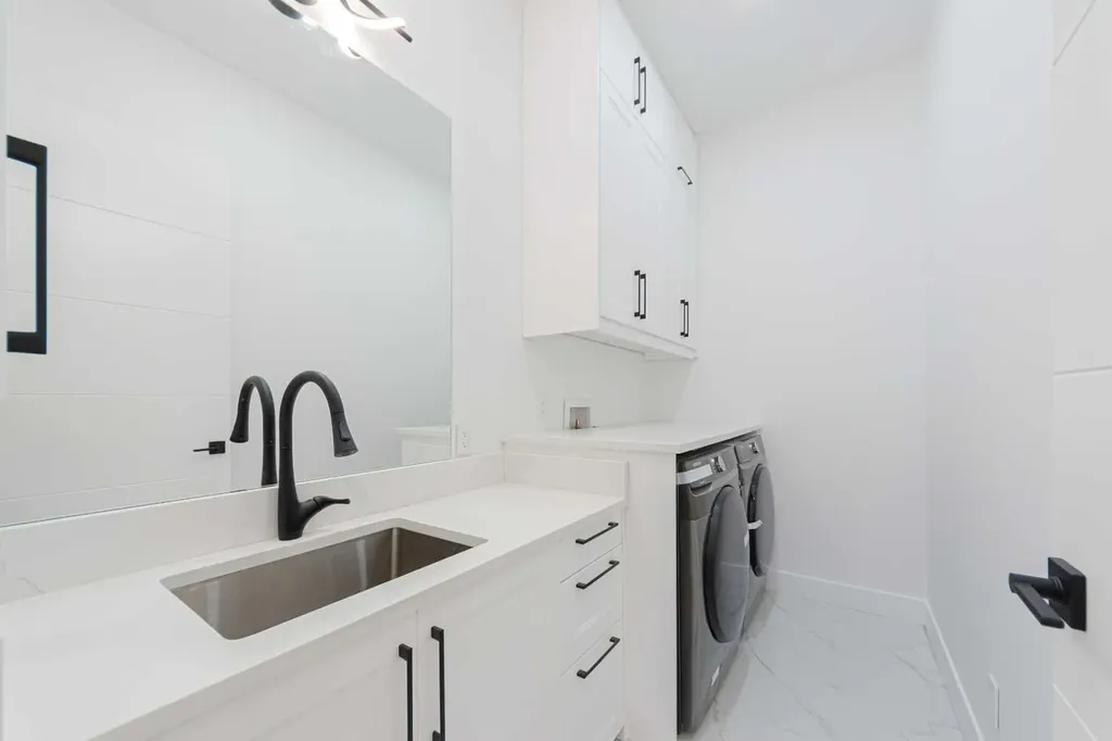 5003 21 Avenue NW Calgary AB T3B 0X3