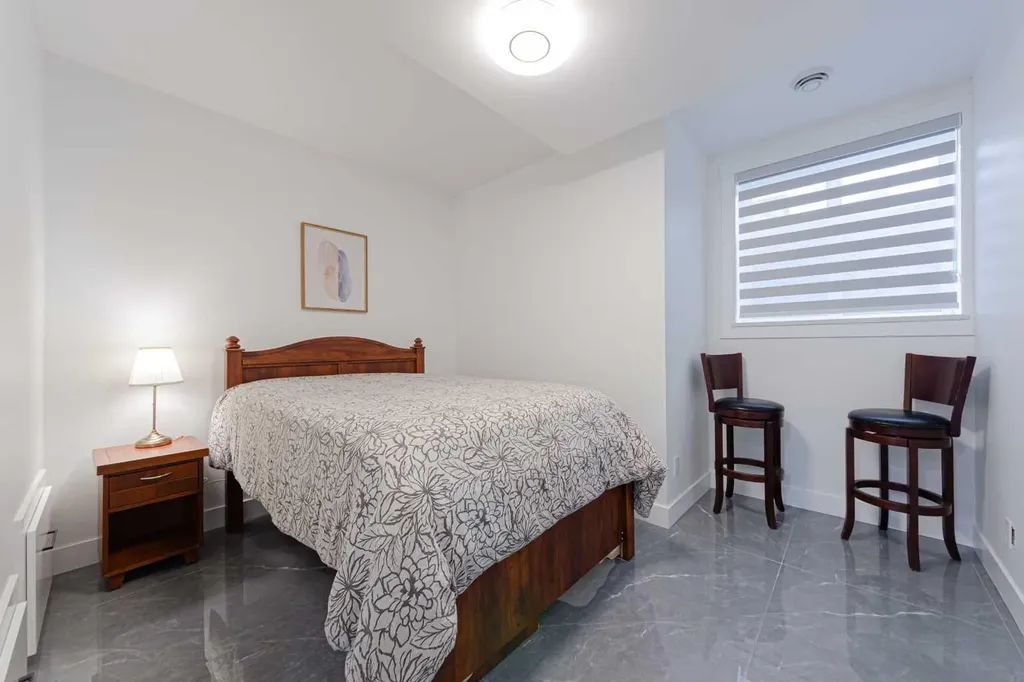 5003 21 Avenue NW Calgary AB T3B 0X3