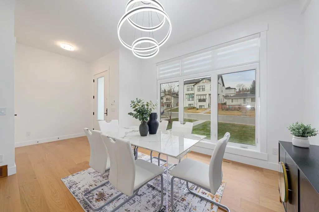 5003 21 Avenue NW Calgary AB T3B 0X3