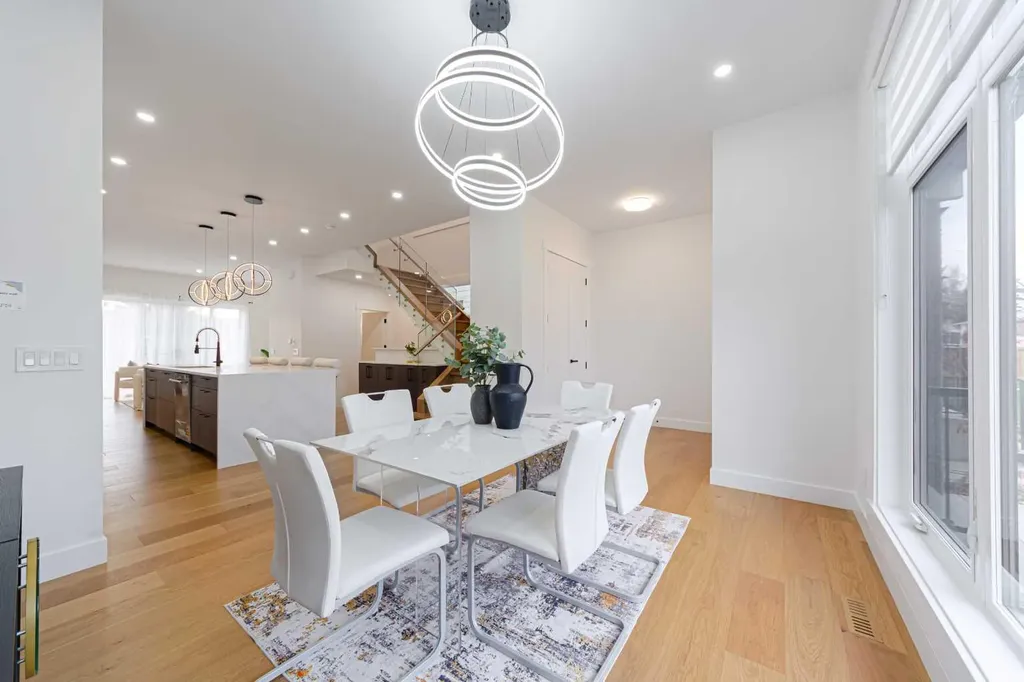 5003 21 Avenue NW Calgary AB T3B 0X3