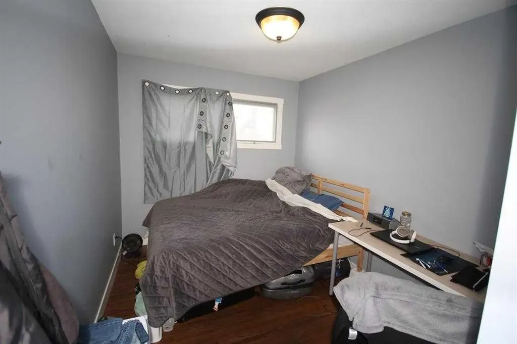 3824 Brantford Drive NW Calgary AB T2L 1H9