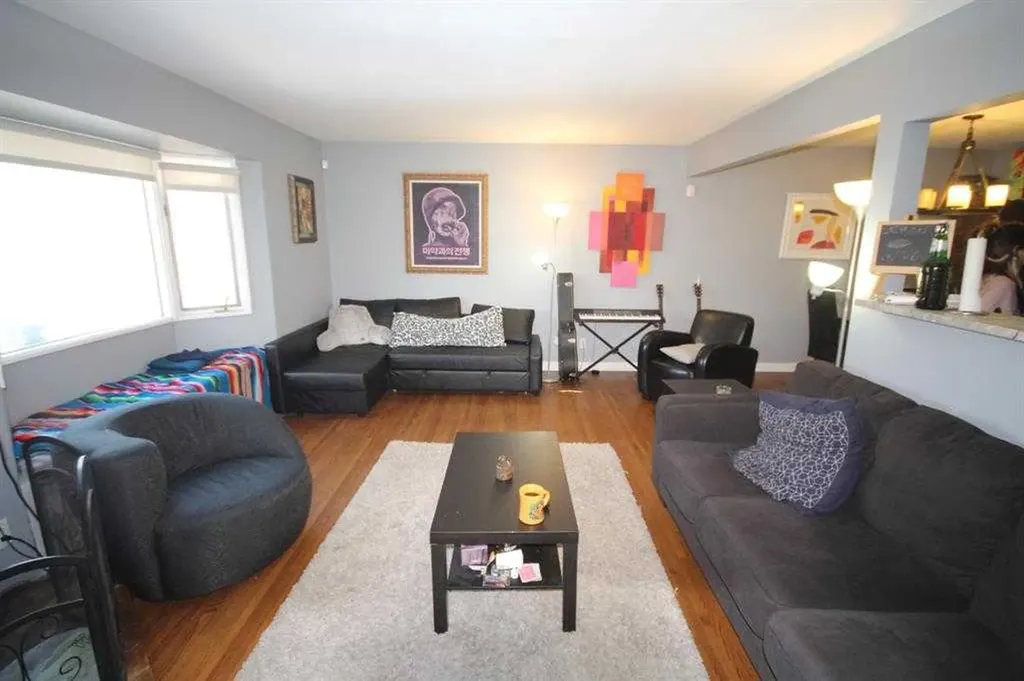 3824 Brantford Drive NW Calgary AB T2L 1H9