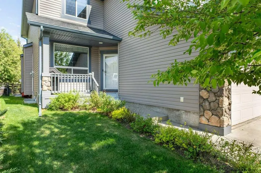 100 Drake Landing Common Okotoks AB T1S 2M7