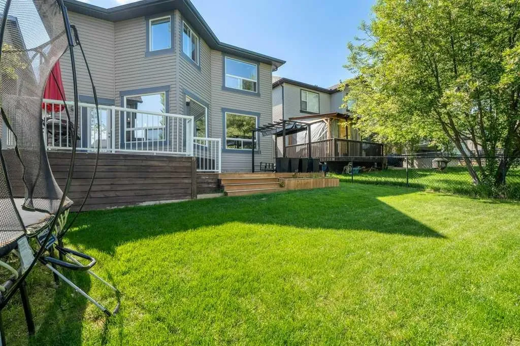 100 Drake Landing Common Okotoks AB T1S 2M7