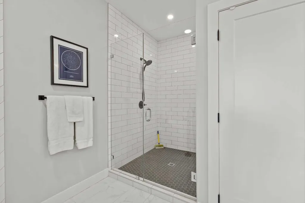 1133 Radnor Avenue NE Calgary AB T2E 5H7