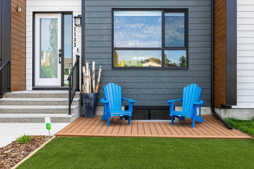 1133 Radnor Avenue NE Calgary AB T2E 5H7
