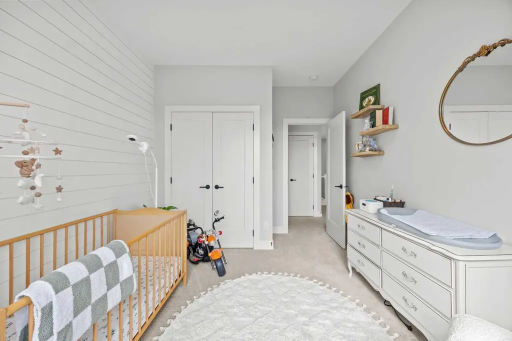 1133 Radnor Avenue NE Calgary AB T2E 5H7