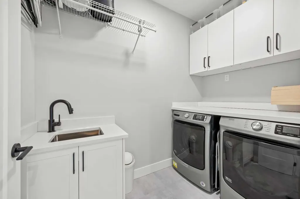 1133 Radnor Avenue NE Calgary AB T2E 5H7