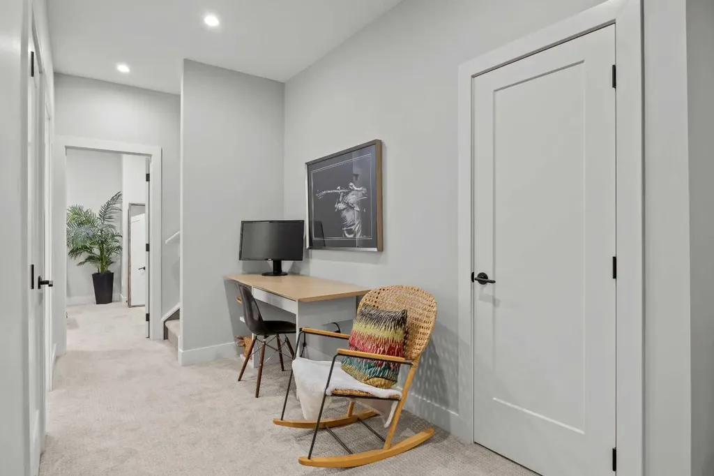 1133 Radnor Avenue NE Calgary AB T2E 5H7