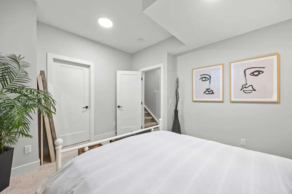 1133 Radnor Avenue NE Calgary AB T2E 5H7
